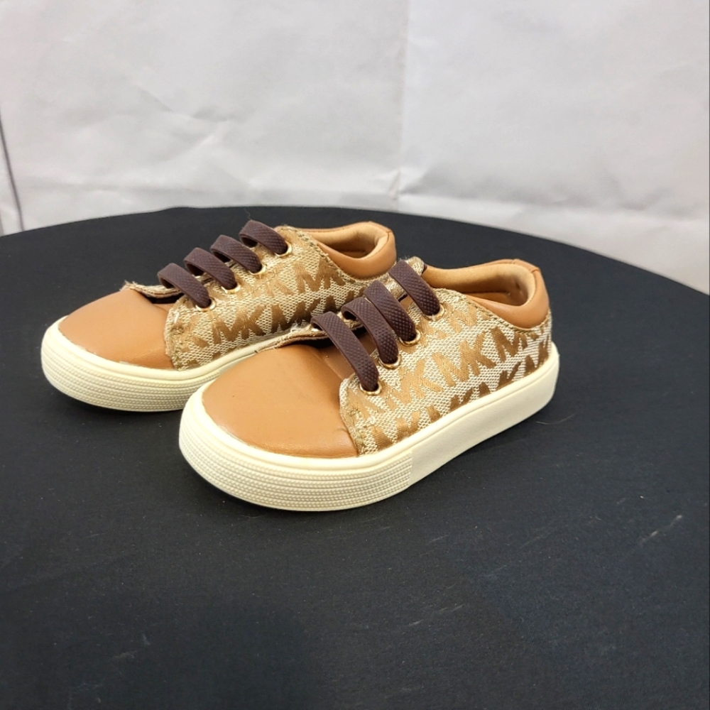 Michael Kors Infant No Tie Sneaker Size 6